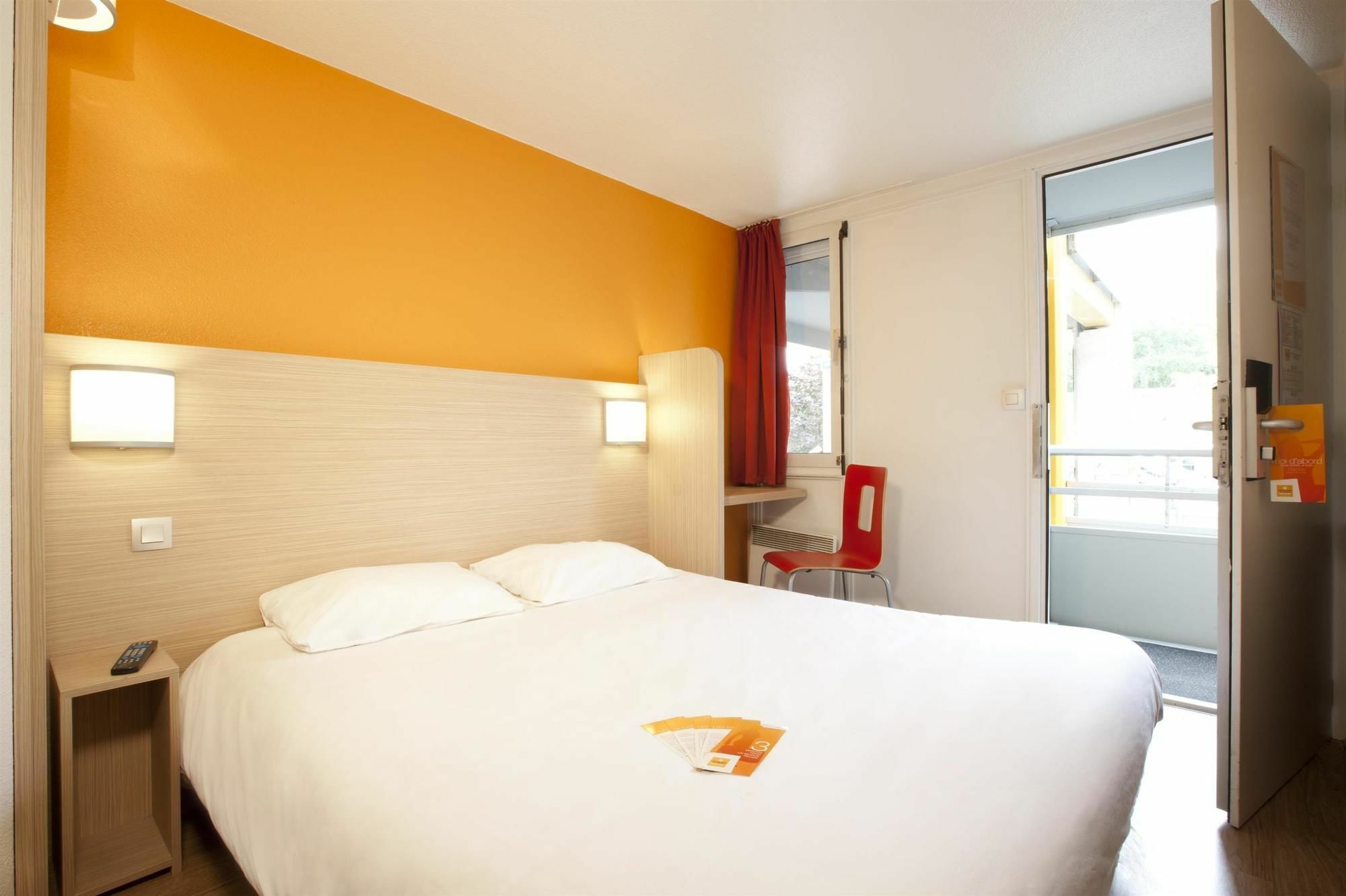 Premiere Classe Nantes Sud - Reze Aeroport Exterior photo